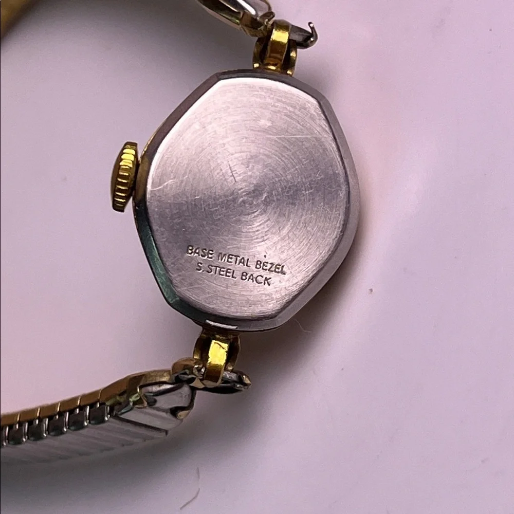 Vintage Timex Mechanical Handwind Gold Ladies Watch WORKS